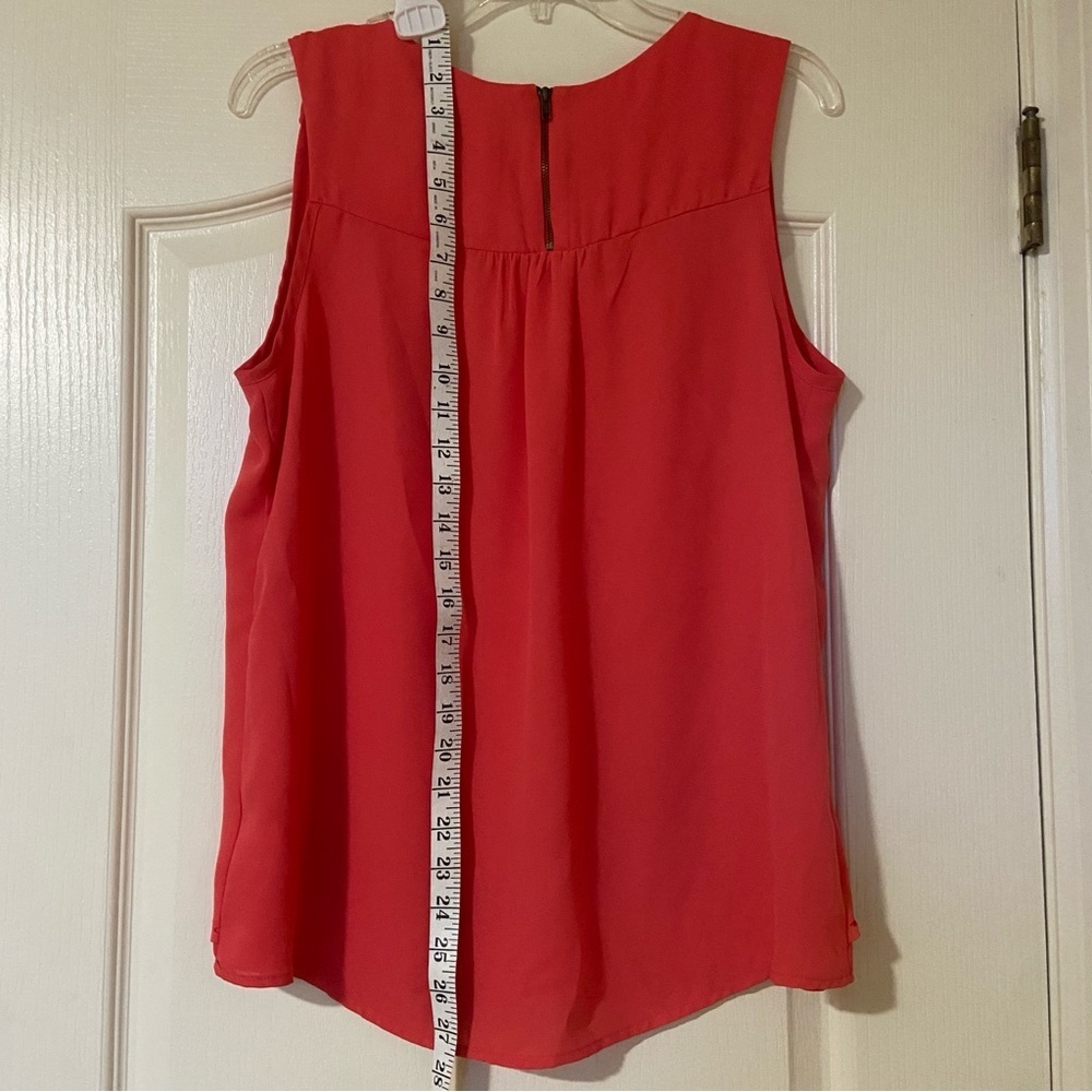 Pleione Coral Sleeveless Blouse with Cut-Out Design - Picture 6 of 9